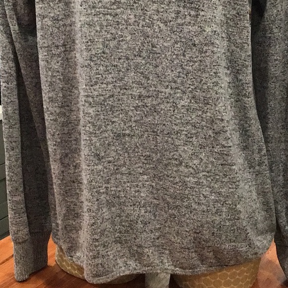 An incredible free flow top from a famous maker. - Picture 6 of 8